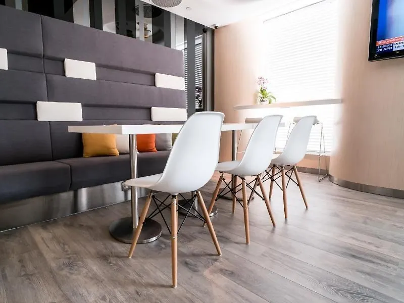 Ovolo West Kowloon Hotel Hong Kong