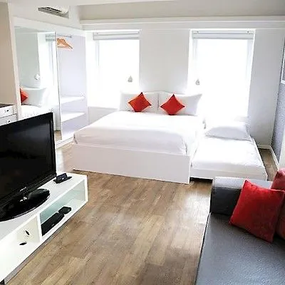 Ovolo West Kowloon Hotel Hong Kong