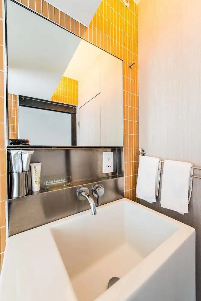 Ovolo West Kowloon Hotel Hong Kong