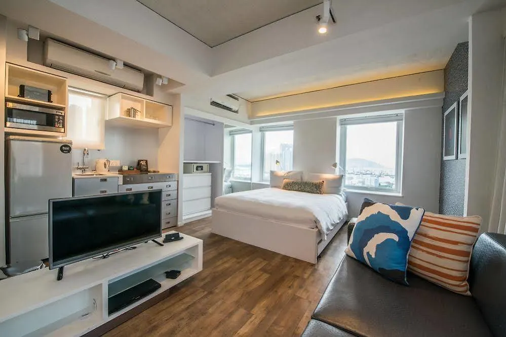 Ovolo West Kowloon Hotel Hong Kong